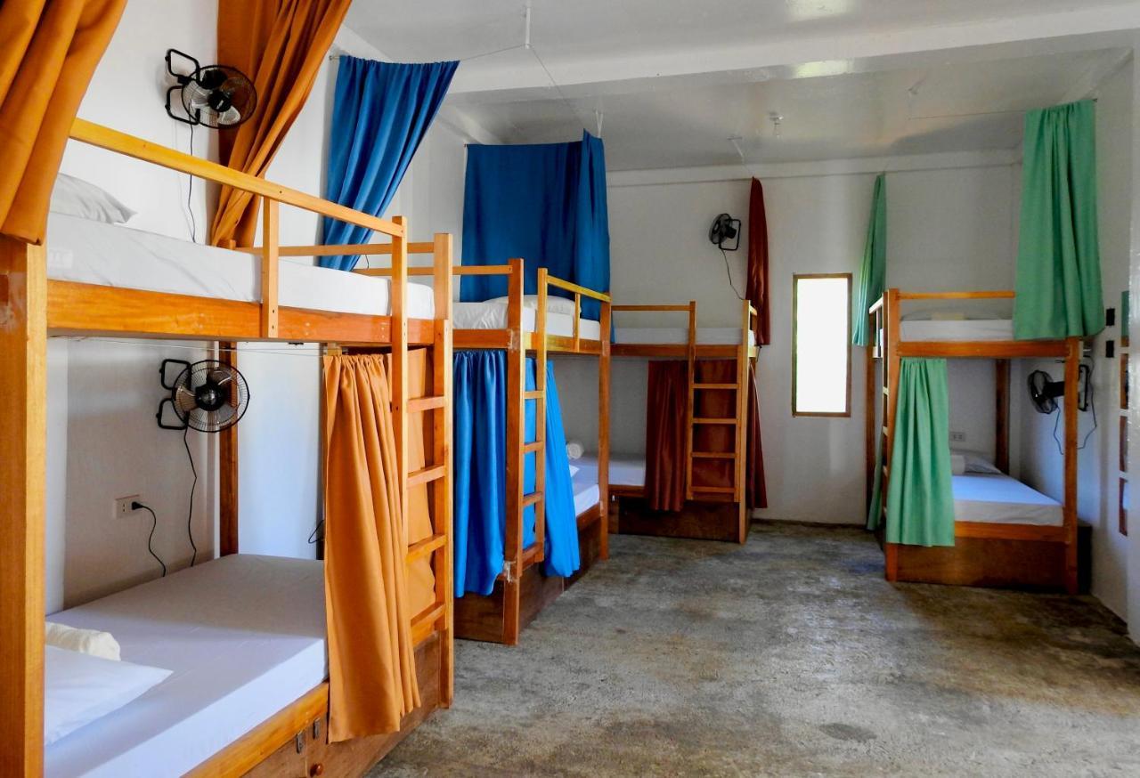 Three Little Birds Surf Hostel General Luna  Ngoại thất bức ảnh