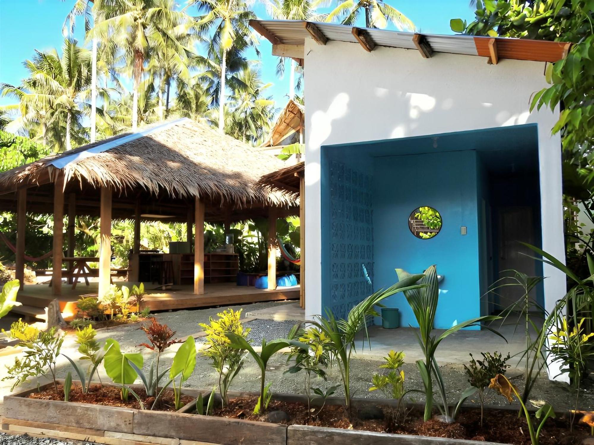 Three Little Birds Surf Hostel General Luna  Ngoại thất bức ảnh
